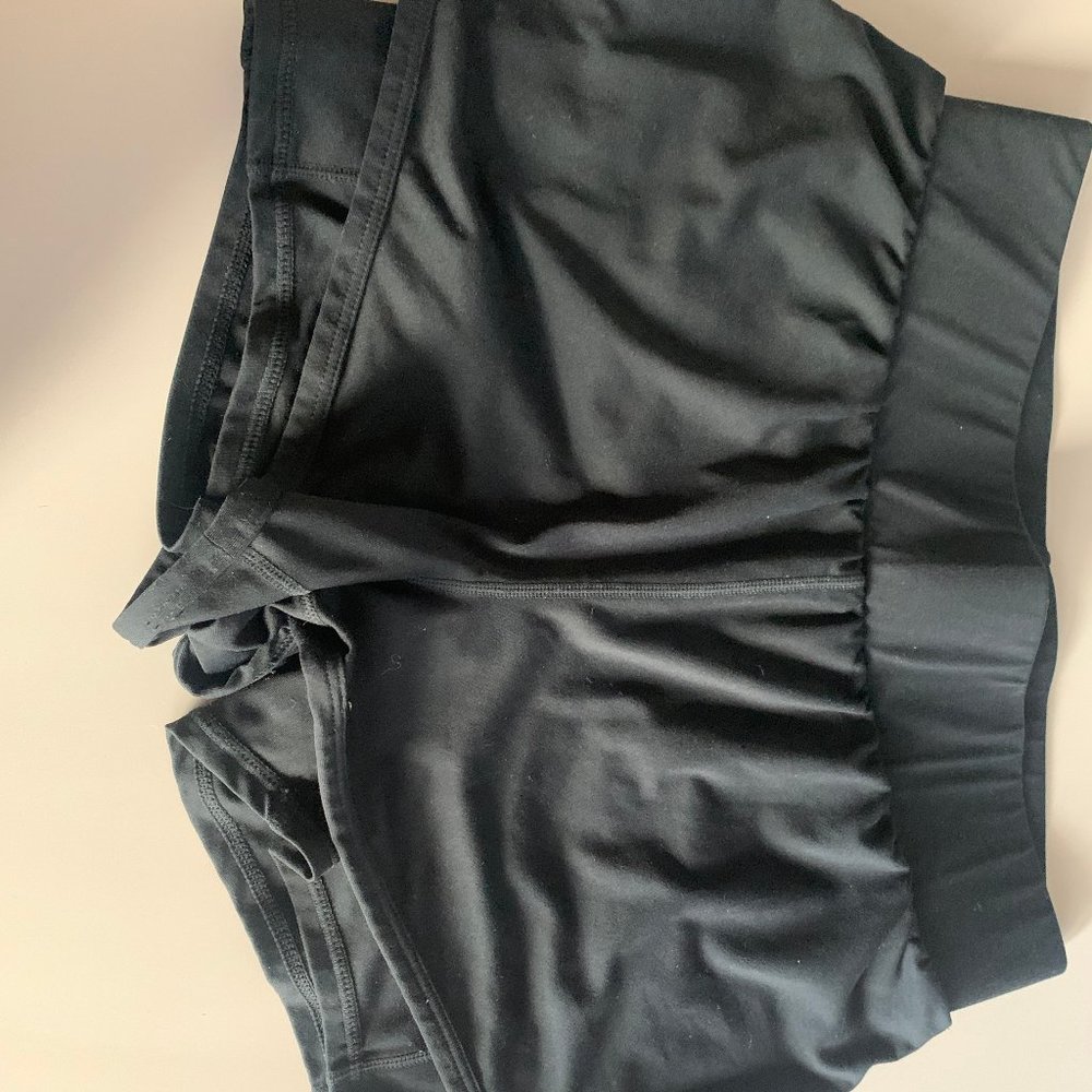 Fabletics shorts with built in spandex